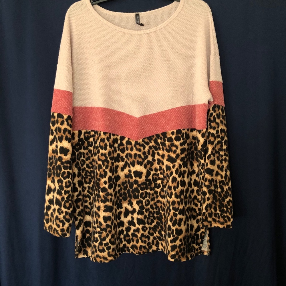 Glitzy Girlz XL cheetah print long sleeve knit